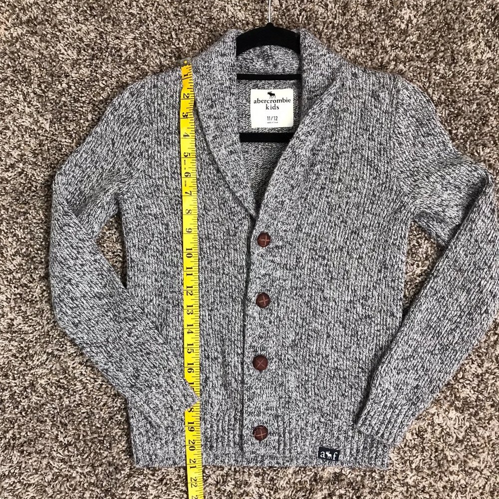 Abercrombie Kids Boy 11/12 Gray Knit V-neck Button up Cardigan Sweater - Picture 9 of 10